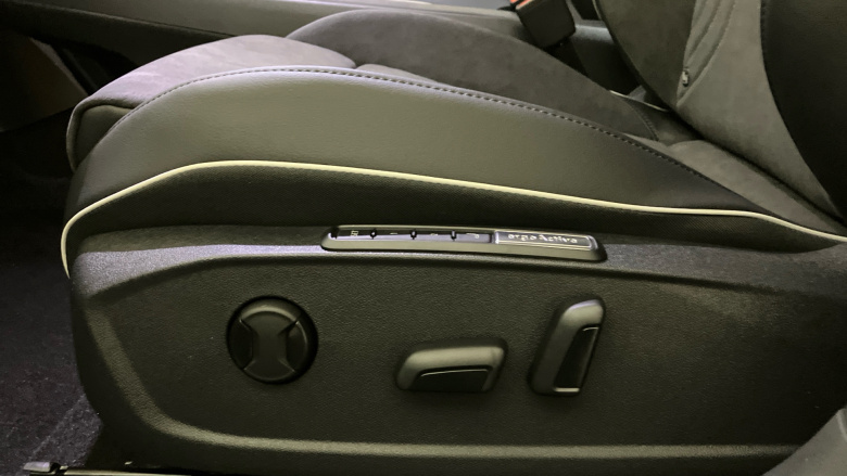 Volkswagen ID.4 210kW Black Edition Pro 77kWh 5dr Auto Electric Estate